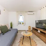 Romantic View Apartmán *