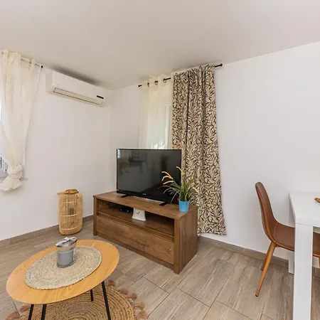 Romantic View Apartment