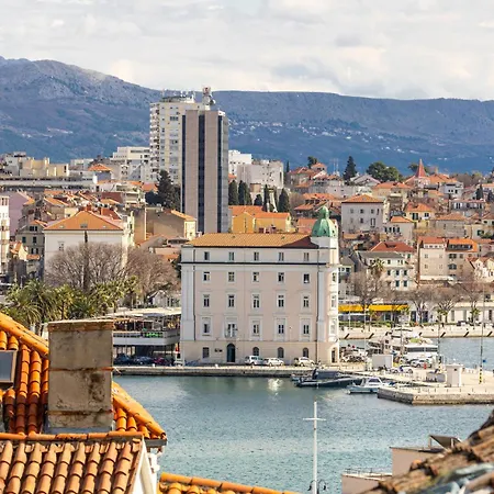 Apartment Romantic View Split