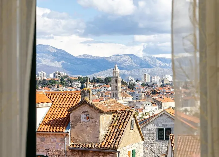 Romantic View Сплит