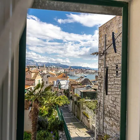 Romantic View Апартаменты