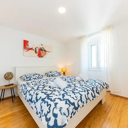 Romantic View Апартаменты *